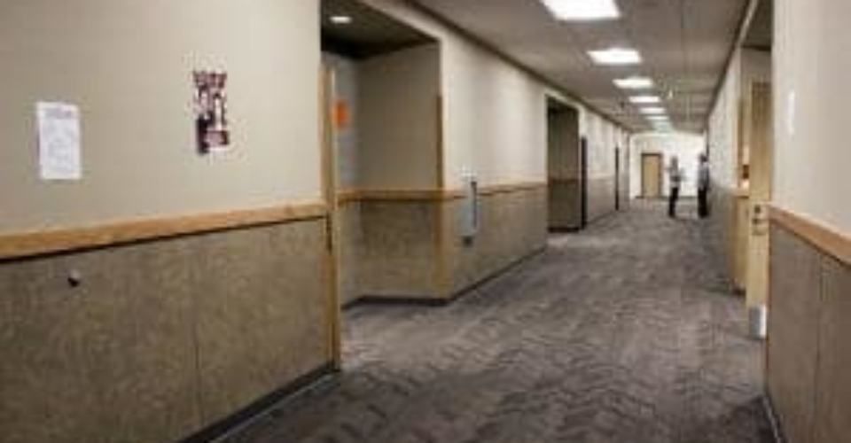 Bhs Photo Hallway 300×200[1]